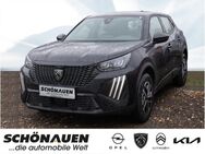 Peugeot 2008, 1.2 HYBRID 136 e ACTIVE MET, Jahr 2024 - Erftstadt