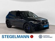 VW Tiguan, 2.0 TSI "R" Performance Black Style, Jahr 2023 - Detmold