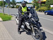 Netter Motorradfahrer 60 jahre sucht Sonnenschein zum gemeinsamen Touren . - Kerpen (Kolpingstadt)