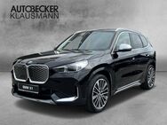 BMW iX, 1 eDrive20 xLine LMR 20, Jahr 2024 - Krefeld