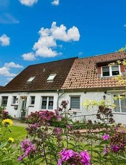 Willkommen in Ihrem neuen Zuhause mit Einlieger-Wohnung! - Bliestorf