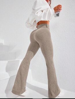 HighWaist Wide Leg Seamless Legging gerippt Schlaghose Bootcut Sexypant Booty Scrunchy Flare HIGHWAIST 36 38 S M NEU /Tüte - Hoppegarten