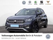VW T-Cross, 1.5 TSI Move, Jahr 2023 - Berlin