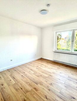 Attraktive 3-Zimmer-Wohnung in zentraler Lage Osnabrück-Schinkel - Osnabrück
