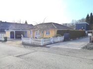 Barrierefreier 3 Zimmer Bungalow Baujahr 2009 mit Garten und Pool in guter, ruhiger Lage - Burbach (Nordrhein-Westfalen)