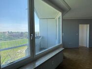 Super 2-Raum-Wohnung mit Südbalkon, EBK, Abstellraum, opt. TG - München