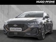 Ford Focus, ST-Line Hybrid, Jahr 2022 - Schwerin