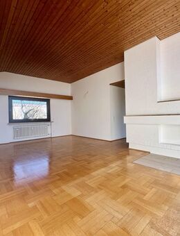 Hochwertig sanierte 2-ZW in Würzburg-Heuchelhof mit großer Terrasse und Garten! - Würzburg