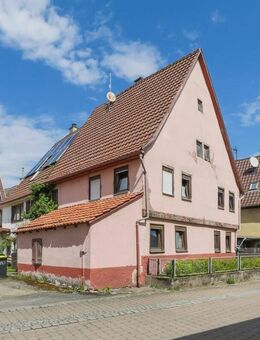 Ein Haus mit Geschichte - charmante Doppelhaushälfte im Herzen von Wiernsheim! - Wiernsheim