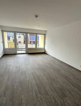 Rollstuhlgerecht, Barrierearm mit Balkon und Stellplatz! - Glauchau