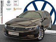 VW Passat Variant, 2.0 TDI Elegance, Jahr 2023 - Ganderkesee