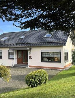 Sehr gepflegtes Einfamilienhaus mit großem Grundstück in Dahlem-Kronenburg - Dahlem (Nordrhein-Westfalen)