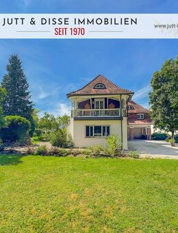 Denkmalgeschützte Villa mit 5 gepflegten Wohnungen und großem Gartengrundstück in Baden-Baden - Baden-Baden