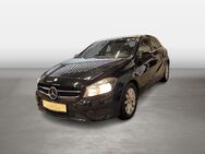 Mercedes A 180, 1.6 Style Teilled, Jahr 2014 - Landshut