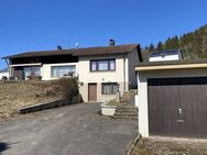 Freistehender Bungalow auf großem Grund in Wehingen - Harras - Wehingen