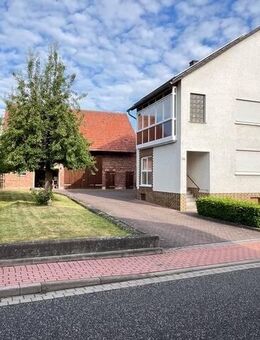Ländliche Idylle in Heringen-Wölfershausen - Gepflegtes Zweifamilienhaus mit großem Hof und Scheune ! - Heringen (Werra)