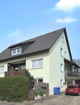Mehrfamilienhaus mit 2 Garagen in Störnstein - Störnstein