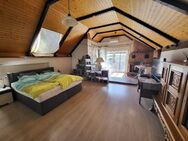 Geräumiges 2-Familien-Haus mit großem Außenbereich und zusätzlichem Bauplatz für 2 Wohneinheiten - Kevelaer