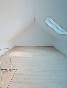 SANIERTER WOHNTRAUM: Wundervolle 5-Zimmer-Maisonettewohnung mit EBK - Bremen