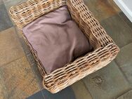 Hunde / Katzen Korb/Sofa solide Machart 50 € - Marienheide