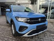 VW T-Cross, 1.0 TSI Life Life, Jahr 2024 - Frankfurt (Main)