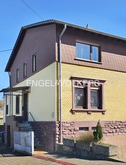 Vielseitiges Ein- bis Zweifamilienhaus mit Garten & optionalem Baugrundstück! - Völklingen