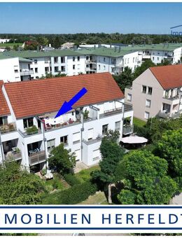 Traumhafte 3-ZKB-Dachterrassenwohnung mit 2 Dachterrassen und 2 TG-Stellplätzen im Wohnpark am See - Königsbrunn
