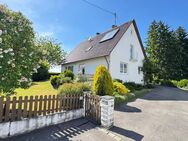Charmantes Einfamilienhaus mit viel Platz in Ortsrandlage von Scherstetten - Scherstetten