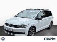 VW Touran, 2.0 l TDI Highline BlackStyle, Jahr 2022 - Kassel