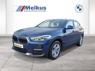 BMW X2, xDrive25e Advantage, Jahr 2020 - Dresden