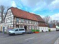 Fachwerkhaus mit 3 Wohnungen und Gewerbe - Weißenborn (Erzgebirge)