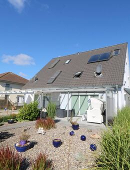 Traumhaftes Wohnen in Grömitz! Moderne DHH mit 3 Etagen, ausgebautem Dachgeschoss und Teil-Meerblick - Grömitz