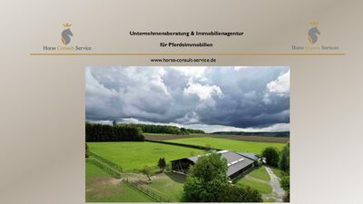 Alleinlage - Exklusive und hochwertige kleinere Reitanlage mit luxuriösem Wohnhaus
