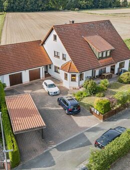 Charmantes Zweifamilienhaus mit Einliegerwohnung in Großenseebach - Großenseebach