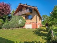 Ihr Traumhaus mit Weitblick: Frei stehendes Familienparadies mit riesigem Garten und ELW - Althengstett