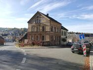 Kleines Mehrparteienhaus im schönen Markneukirchen möchte zu neuem Leben erweckt werden - Markneukirchen
