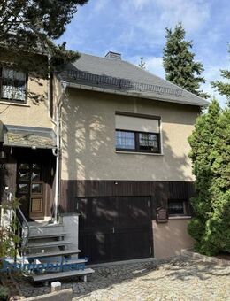Stark! Reihenendhaus in bevorzugter Wohngegend in Oelsnitz, Vogtland - Oelsnitz