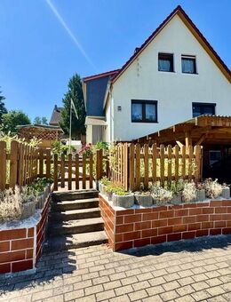 Einfamilienhaus mit großzügigem Wohnraum und gepflegtem Außenbereich - Königsee-Rottenbach