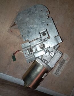 Verkaufe diesen neuen Scheibenwischmotor - Eisleben (Lutherstadt)