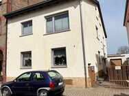Gepflegtes Zwei-Familien-Haus in Bischofsheim - Bischofsheim