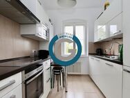 SCHÖNE HOLZDIELEN & BALKON - GUT GESCHNITTENES DACHGESCHOSS - PLUS 55 m² NUTZFLÄCHE IM DACHBODEN - Berlin
