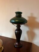 Antike Jugendstil-Petroleumlampe – Grün irisierend, Höhe 60 cm in 88131