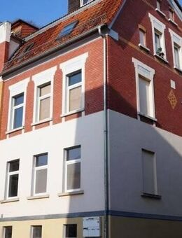 helle 2-Raum-WE im Dachgeschoss - Crimmitschau