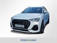 Audi Q3, S line 35 TDI, Jahr 2023 - Erlangen