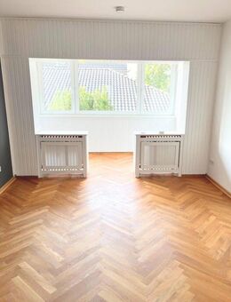 Lichtdurchflutete 4-Zimmer-Wohnung mit großzügigem Schnitt in Wahnheide - Köln