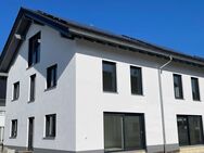 Traumhaftes Neubau REH mit PV-Anlage, hochw. Ausstattung und zukunftsw. Energiekonzept in Denklingen - Denklingen