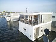 Exklusives schwimmendes Ferienhaus in Bestlage des Yachthafens - Kröslin