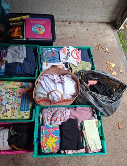 Kindersachen sind vorschiedenesachen drine - Bremen