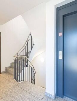 RE/MAX - Einziehen und wohlfühlen - möblierte 4 Zi.-Whg. in Aubing! - München