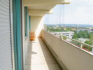 Attraktive Kapitalanlage mit Weitblick - gut vermietete 3-Zimmer-Wohnung in gepflegtem Hochhaus - Erlangen